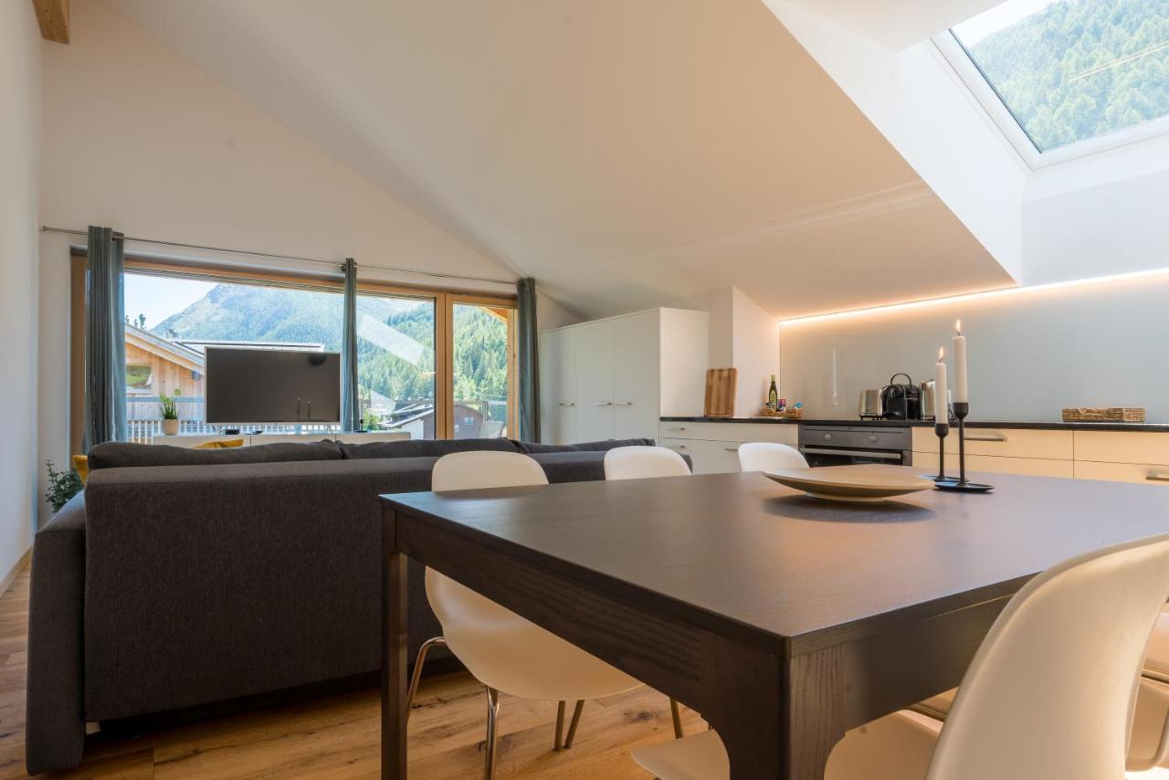 Montela Apartments - Haus D Saas-Grund Eksteriør bilde